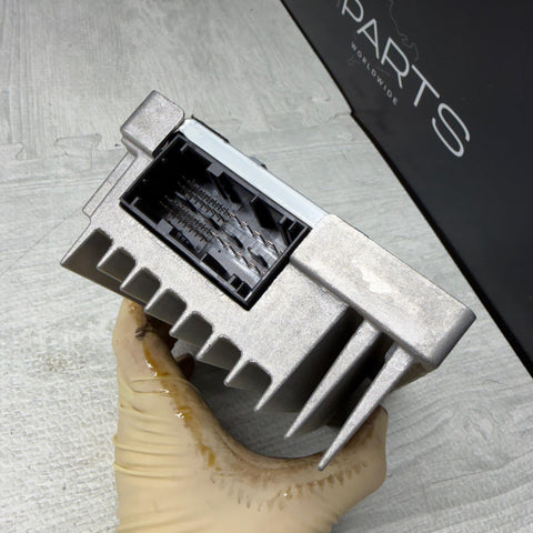 2011-2015 BMW M3 3 Series Audio Amplifier HIFI SYSTEM Module 9283503 OEM