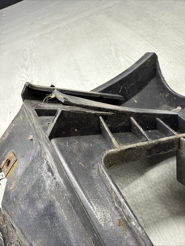 01-06 BMW E46 M3 LEFT DRIVER FRONT BUMPER COVER GUARD BRACKET 2695247