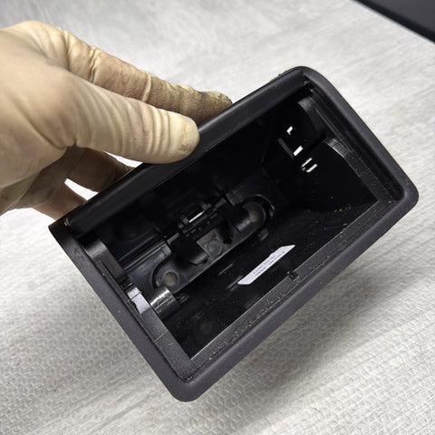 ORIGINAL BMW E46 M3 01-06 REAR CENTER CONSOLE ASHTRAY 8248527 OEM Black