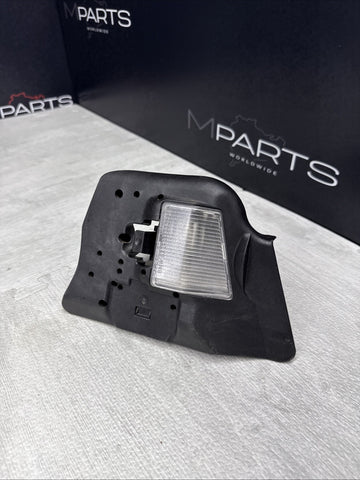 BMW E46 COUPE REAR RIGHT PASSENGER SIDE TAIL LIGHT BULB HOLDER OEM 257042R