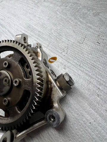 BMW 06-10 S85 V10 E60 E63 E64 M5 M6 High Pressure Vanos Oil Pump 11367841784