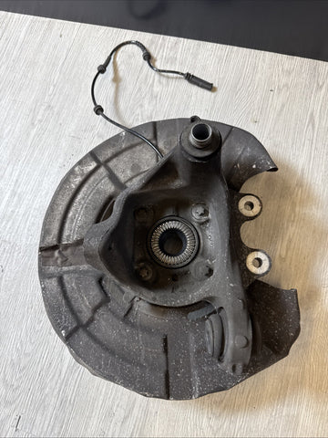 2012-2019 BMW F06 F10 M5 M6 RIGHT PASSENGER REAR SPINDLE KNUCKLE HUB