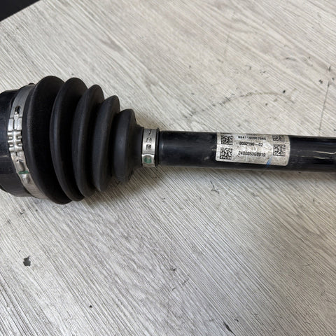 BMW M3 M4 G80 G82 G83 xDrive Front Right Side CV-Axle Shaft 21-25 OEM