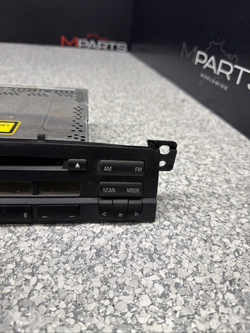 2005 BMW E46 323 325 330 M3 Audio Business CD Radio *Screen*