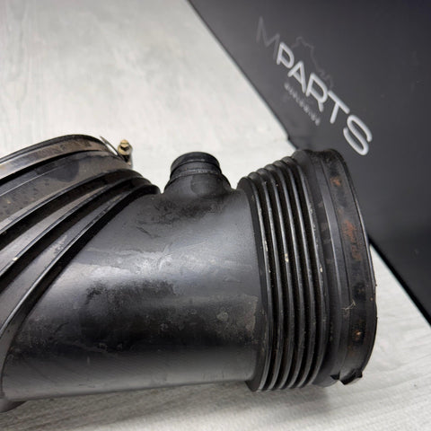 2008-2013 BMW M3 E90 E92 Intake Hose / Air Intake Boot OEM 783828602 / 7838286