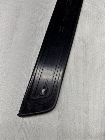 BMW M5 F10 11-16 4DR SALOON FRONT PASSENGER DOOR SILL KICK PLATE TRIM 8050049