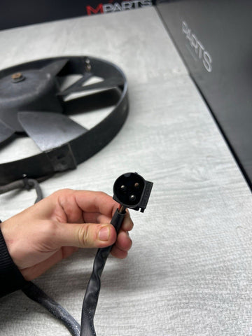 BMW E21 E12 E23 E24 E28 E30 AC Condenser Cooling Fan OEM BOSCH 17401362100