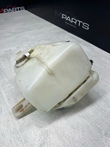 94-97 BMW E36 M3 3 Series Z3 Z3M WINDSHIELD WASHER FLUID RESERVOIR TANK