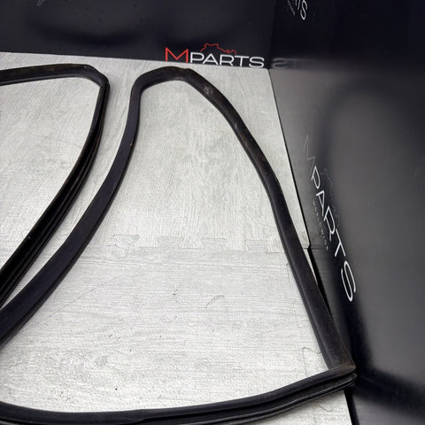 BMW 94-99 E36 M3 Coupe Panel Window Gaskets Seal Black Quarter Rear OEM
