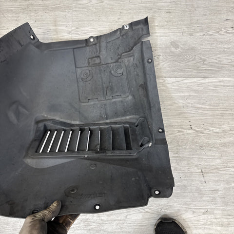 08-13 OEM BMW E90 E92 E93 M3 Front Right Fender Liner Wheel Splash Shield Guard