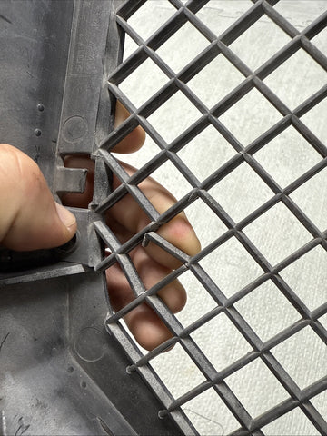 Genuine 01-06 BMW E46 M3 Front Center Bumper Grille Cover Trim *Notes*