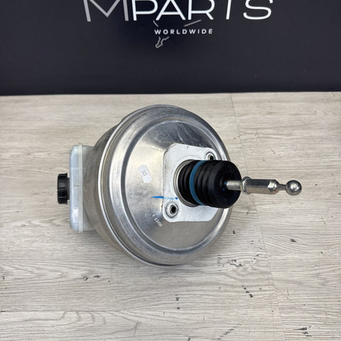 2017-2018 PORSCHE MACAN 95B 2.0L POWER BRAKE BOOSTER MASTER CYLINDER 95B612103D