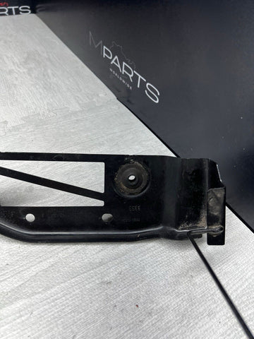 BMW G80 G82 G83 M3 M4 FRONT RIGHT HEADLIGHT MOUNT BRACKET PLATE 51118071636 OEM