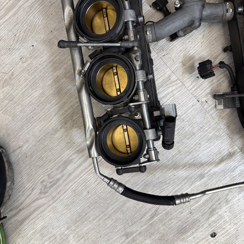 Complete Throttle Body Bodies Set BMW E90 E92 E93 M3 S65 4.0 V8 7838246