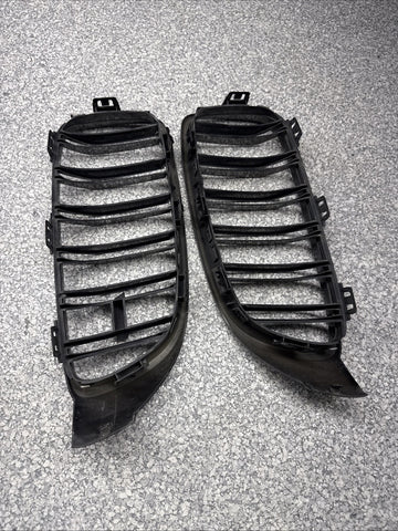 BMW 15-20 F80 F82 F83 M3 M4 Bumper Kidney Grilles Black OEM