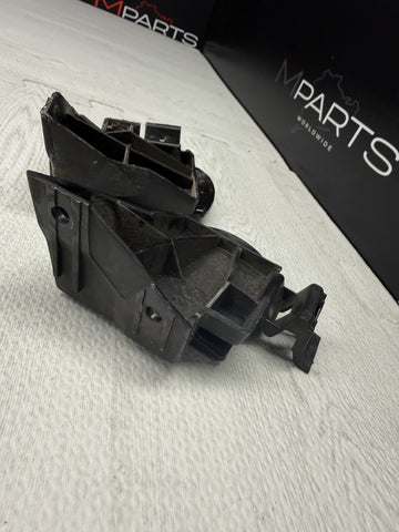 Genuine BMW E46 330 M3 REAR QUARTER SUPPORT BUMPER BRACKETS PAIR 8195321 8195322