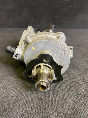 15-20 BMW F80 F82 F83 F87 M2 M3 M4 HIGH PRESSURE PUMP FRONT ENGINE MOTOR