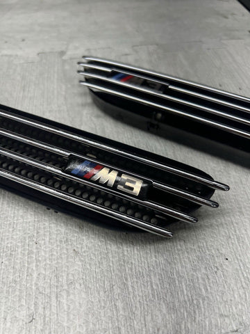 01-06 BMW E46 M3 Left Right Fender Vent Grilles Grills Trims Chrome Genuine OEM