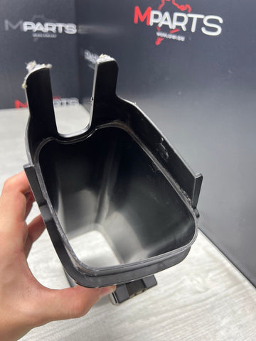 BMW 21-26 G80 G82 G83 M3 M4 FRONT LEFT DRIVER AIR INTAKE DUCT GUIDE 8095803