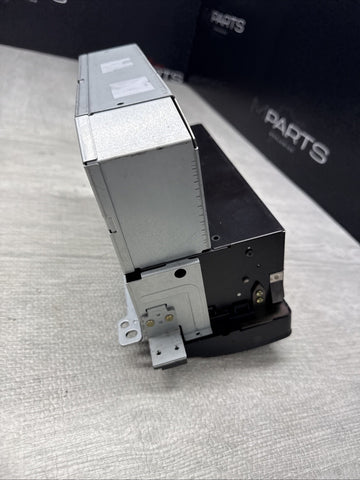 BMW 04-06 325 330 M3 Radio Display On-board Monitor Screen OEM -1 Dead Pixel-