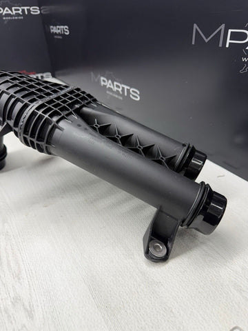 21-26 BMW G80 G82 G83 M3 M4 S58 Front Charge Air Cooler Duct 13718054842