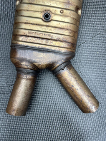 15-20 BMW F80 F82 F83 M3 M4 Factory Exhaust Muffler Midpipe Resonator 7850083