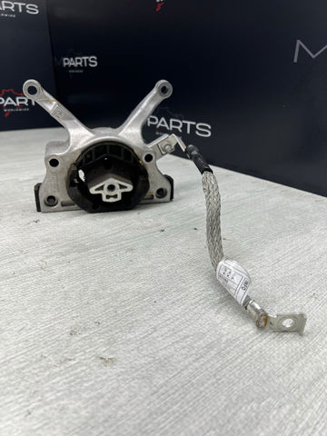 BMW OEM Transmission Bracket Bushing 8058631 22318058631 G87 M2 G80 M3 G82 M4