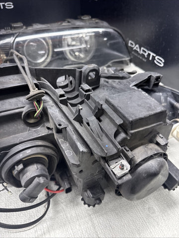 02-06 BMW E46 M3 ORIGINAL Bi Xenon Headlights Stock *Repaired Tab*