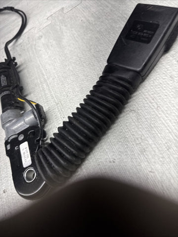 06-13 BMW E82 E88 E90 E92 M3 Front Left Driver Seat Belt Buckle Tensioner