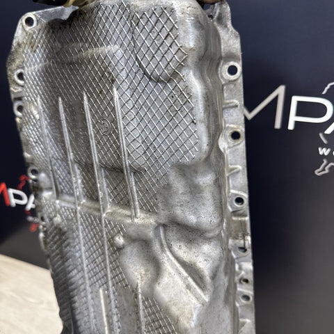 BMW F80 F82 F83 M3 M4 15-20 Engine Oil Pan S55 7854463 *Notes*