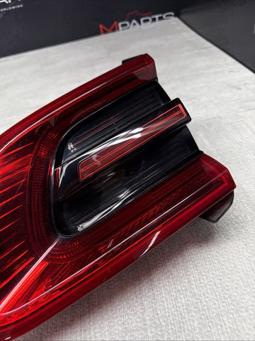 2015-2018 PORSCHE MACAN RIGHT INNER TAIL LIGHT/ LAMP LED - 95B945094G