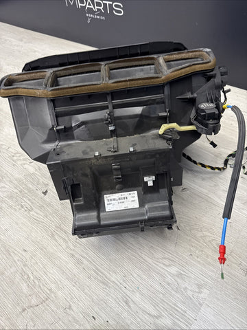 2001-2006 BMW M3 E46 3-Series Air Heater Core Blower Box heat vent Assembly OEM