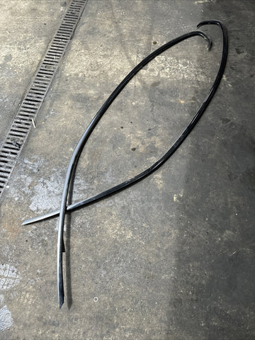 (PICK UP ONLY) 07-13 BMW E92 M3 335i Roof Top Window Gutter Trims Gloss Black