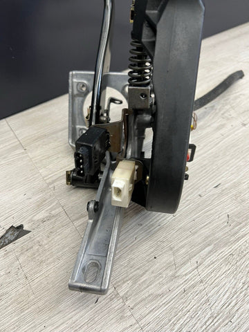 BMW 94-99 E36 318i 323i 325i 328i M3 Clutch and Brake Pedal Assembly