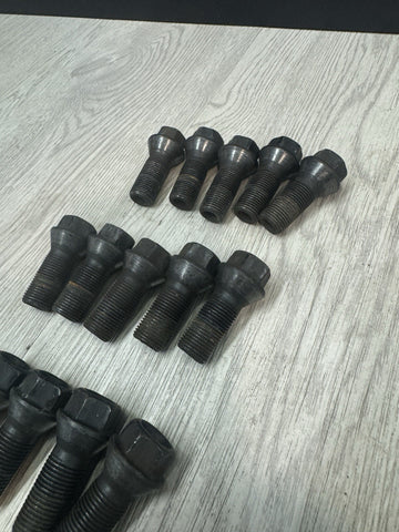 BMW F06 F10 F12 F13 F22 F30 F32 F33 F80 F82 F83 Lug Bolts Black Stock Set of 20
