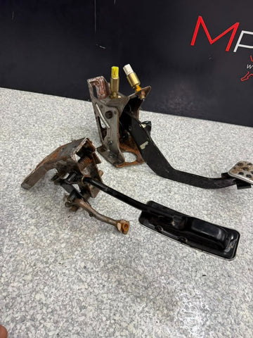 2000-2003 Honda S2000 S2K AP1 Pedal Set Gas Accelerator, Brake & Clutch OEM
