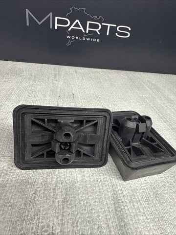 BMW e46 330i, M3, e63, e65, e83 Jack Point Pad Support Pair 51718268885
