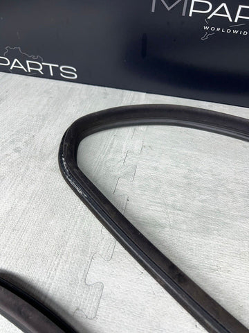 01-06 BMW E46 M3 Rear Quarterpanel Quarter Panel Window Seals Black 51368252621