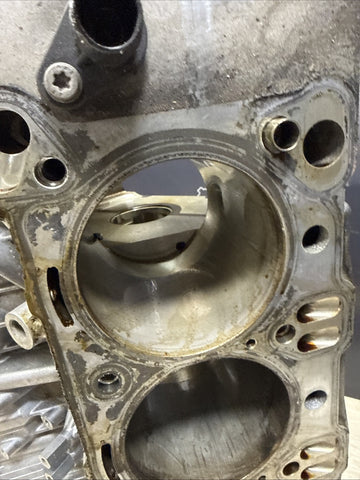 08-13 BMW E90 E92 E93 M3 S65 Engine Motor Bottom Bare Block *Scored Cylinder