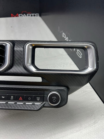 2024 - 2025 FORD MUSTANG DASH DASHBOARD CENTER BEZEL TRIM W/ AIR VENT GRILLE OEM