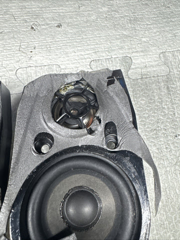01-06 BMW E46 M3 HAES FRONT MID RANGE TWEETER SPEAKERS 65138374697 *Notes*