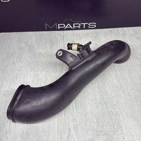 2008–2013 BMW E88 E90 E92 E93 135 335 Intake Duct Turbo Inlet Pipe OEM 7599286