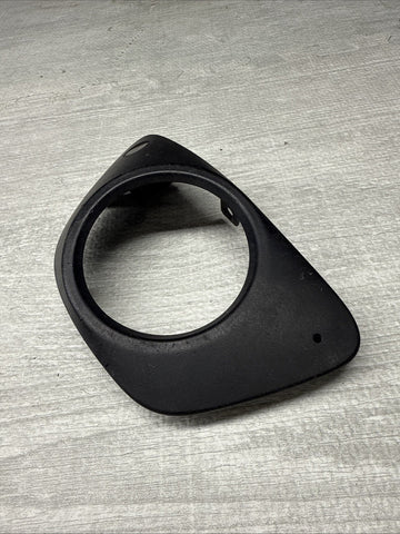 PORSCHE 15-18 MACAN FRONT RIGHT FOG LIGHT LAMP TRIM COVER BEZEL + PDC SENSOR OEM