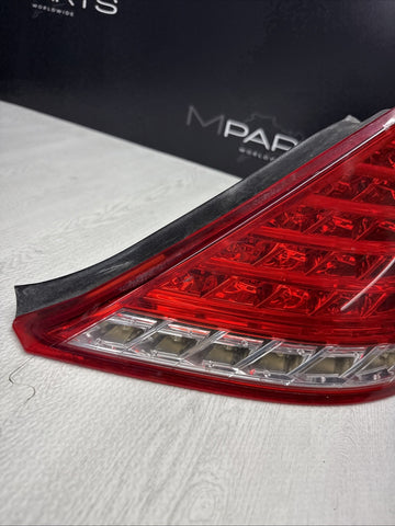 08-10 BMW E63 E64 650i M6 Rear Right LCI Led Taillight Lamp Assembly OEM 7177070
