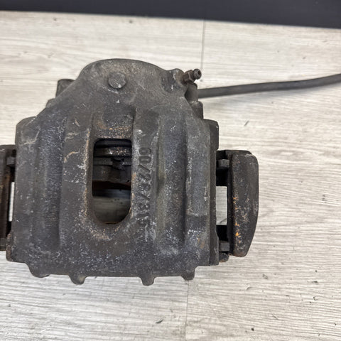 94-02 BMW E36 M3 Z3 FRONT RIGHT PASSENGER BRAKE CALIPER SHOE CARRIER HOUSING OEM