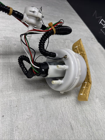 BMW F10 M5 M6 F12 F13 S63 Engine Fuel PUMP OEM 16117845656