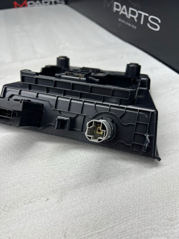 2024-2025 FORD MUSTANG GT CENTER CONSOLE WIRELESS CHARGER PHONE COVER PANEL OEM