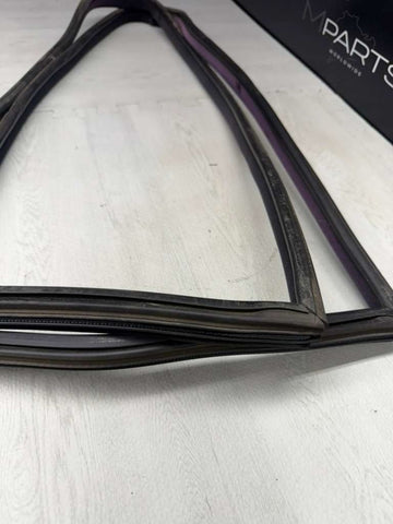 BMW 94-99 E36 325 328 M3 Coupe Panel Window Seal Seals Black Rear Quarter