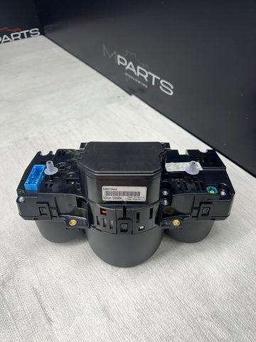 PORSCHE MACAN 2.0L DASH SPEEDOMETER INSTRUMENT CLUSTER OEM BLACK