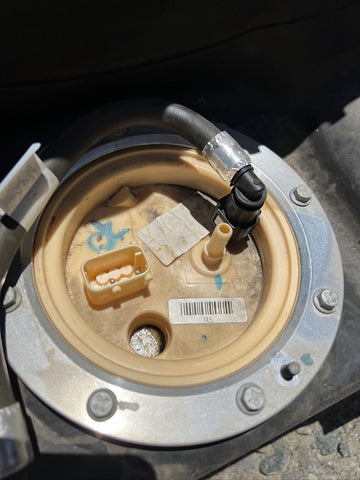 15-19 Ferrari 488 GTB Left Driver Fuel Gas Tank 314302 + Fuel Pump